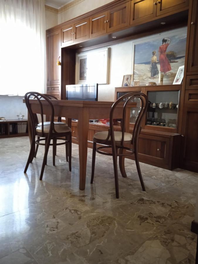 La Casa Dei Sapori 8 Letti 3 Came 1 Cucina Apartment มิรันโดลา ภายนอก รูปภาพ